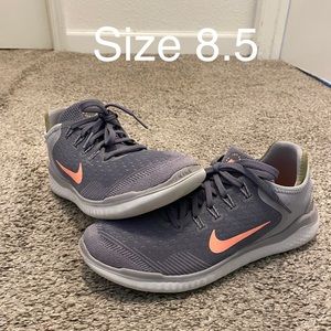 Women’s Nike sneaker